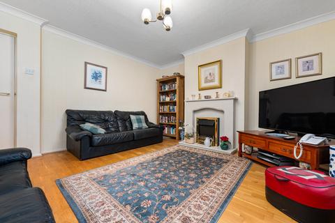 25 Celyn Avenue, Cardiff, CF23 6EH
