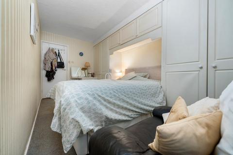 25 Celyn Avenue, Cardiff, CF23 6EH