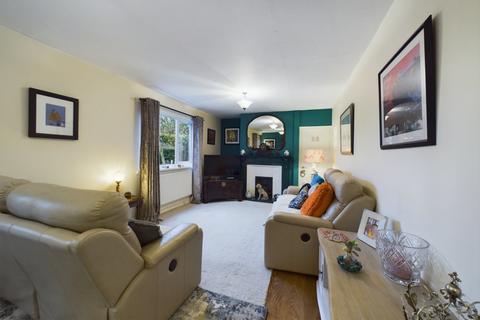 30 Beech Gardens, Lichfield, WS14 9EB