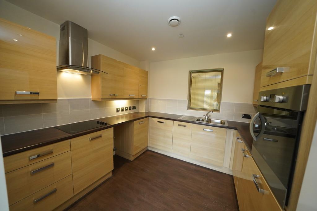 77 Kitchen 1