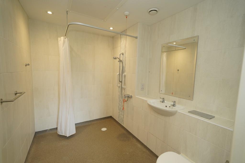 77 Shower 1