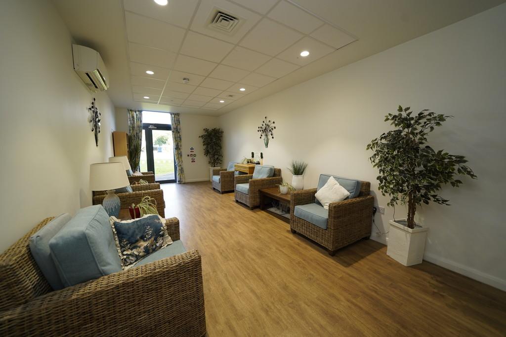 77 Garden room