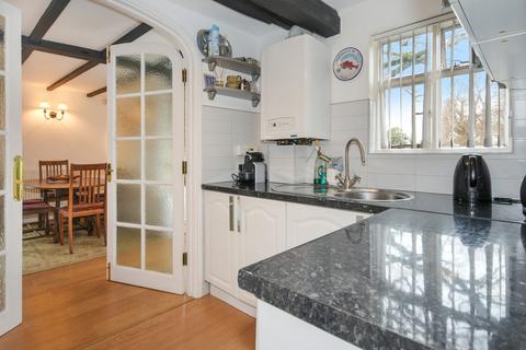 3 bedroom end of terrace house for sale, Northiam, East Sussex TN31