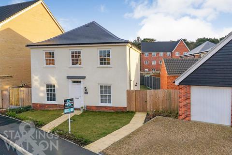 4 bedroom detached house for sale - Overstrand Way, Sprowston, Norwich