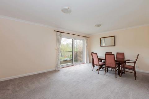 2 bedroom apartment to rent, Woodhurst North, Ray Mead Road