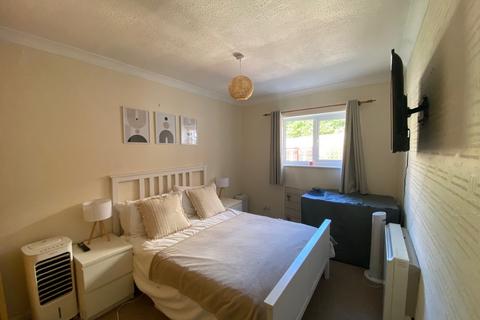 78 Ashcombe Gardens, Weston-super-mare, BS23 2XH