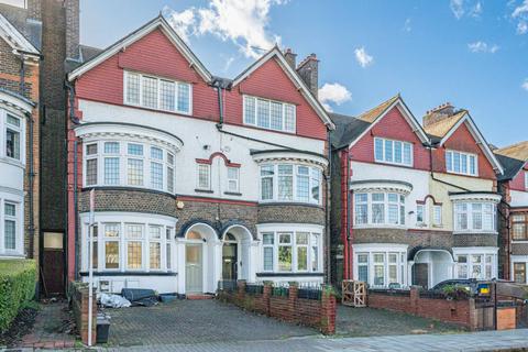 Flat 2, 59 Drewstead Road, London, SW16 1AA