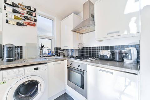 Flat 2, 59 Drewstead Road, London, SW16 1AA