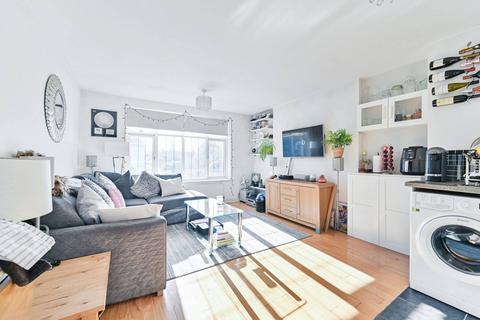 Flat 2, 59 Drewstead Road, London, SW16 1AA