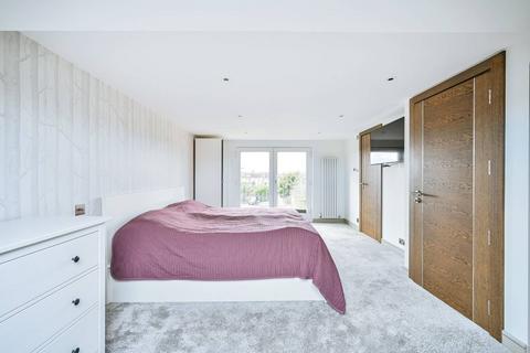 4 bedroom end of terrace house to rent, Daybrook Road, Merton Park, London, SW19