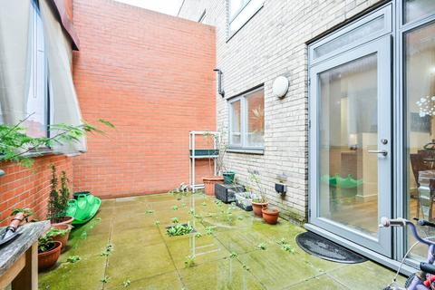 3 bedroom maisonette for sale, RUBY MEWS, Wood Green, London, N13