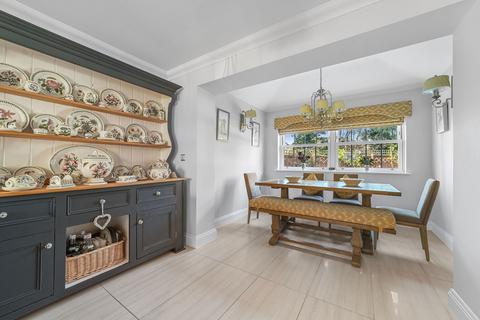 4 bedroom detached house for sale, De Vere Place, Gosfield, Halstead