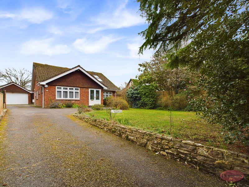 Friars Cliff, Christchurch, BH23 4 bed bungalow for sale £1,100,000