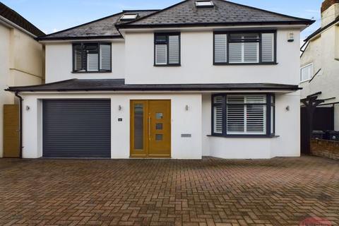 6 bedroom detached house for sale, Wickfield Avenue, Town Centre, Christchurch, BH23