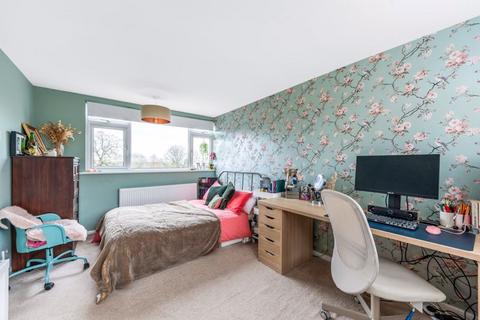 66 Appledore Crescent, Sidcup, DA14 6RQ