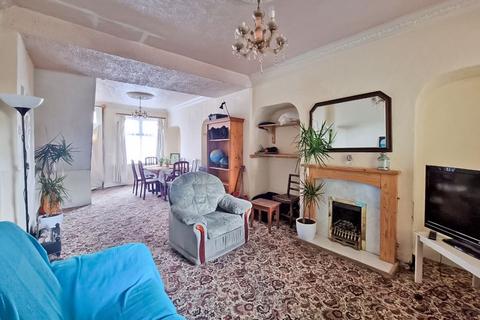 4 bedroom terraced house for sale, Regent Street, Willenhall