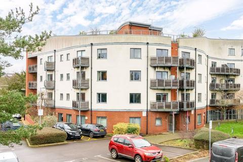 2 bedroom apartment for sale, Mayfield Road, Hersham, Walton-On-Thames