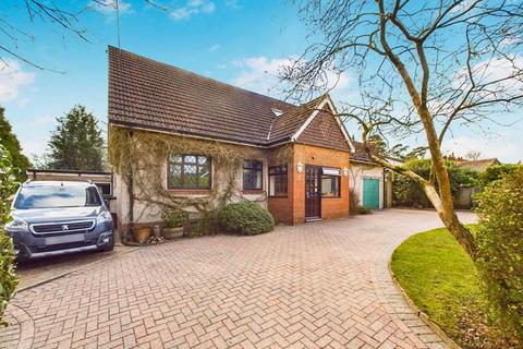3 Heathway, Chaldon, Caterham, CR3 5DN