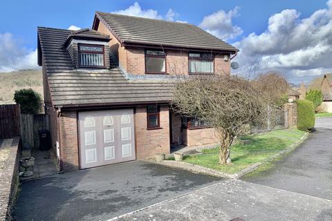22 Clos Caegwenith, Tonna, Neath, SA11 3ER