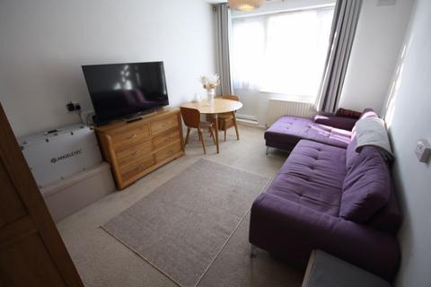 1 bedroom flat for sale, Arnold Road, Northolt
