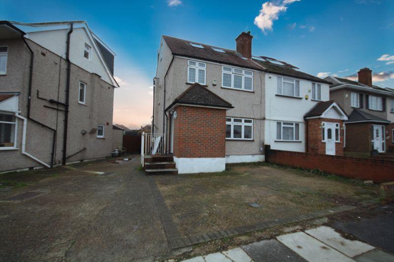 Derwent Drive, Hayes 5 bed semidetached house for sale £630,000