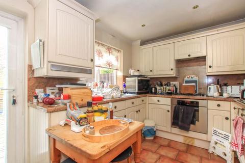 undefined, Lakeside, Tring