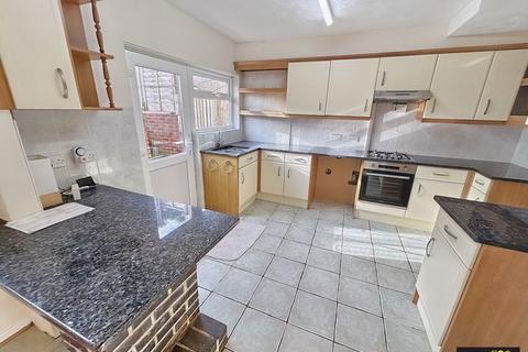 3 bedroom terraced house for sale, BRADFORD ROAD, WEYMOUTH