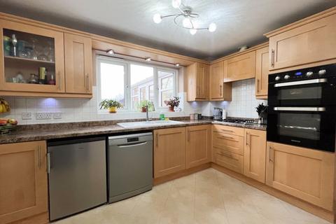4 bedroom detached house for sale, Gainsmore Avenue, Norton Heights, Stoke-on-Trent, ST6