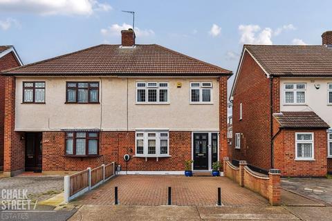 3 bedroom semi-detached house for sale, Rutland Drive, Hornchurch, RM11