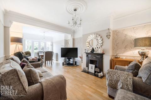 5 bedroom semi-detached house for sale, Corbets Tey Road, Upminster, RM14