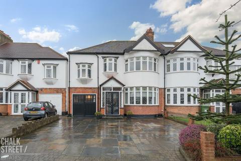 5 bedroom semi-detached house for sale, Corbets Tey Road, Upminster, RM14