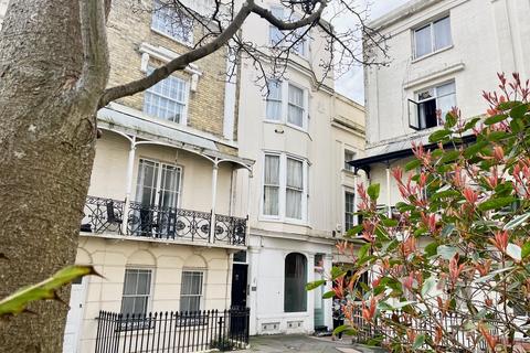 1 bedroom apartment to rent, Russell Square, Brighton