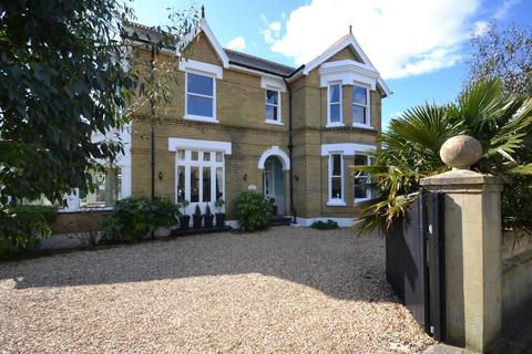 1 bedroom apartment to rent, Clarence Road Shanklin