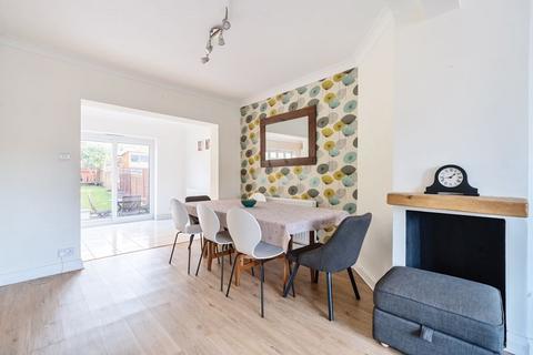 22 The Glade, Coulsdon, CR5 1SL