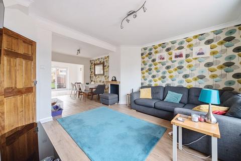 22 The Glade, Coulsdon, CR5 1SL