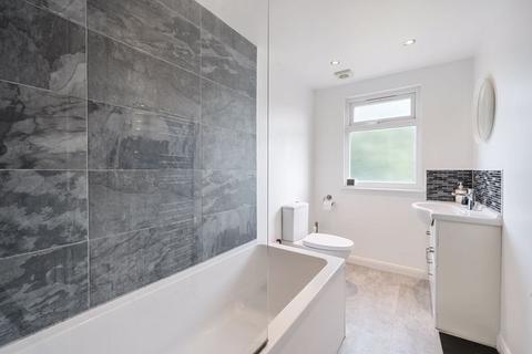 22 The Glade, Coulsdon, CR5 1SL