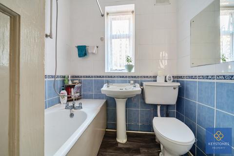 196 Clayhall Avenue, Ilford, IG5 0LE