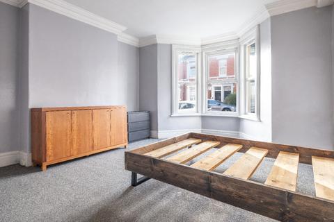 2 bedroom flat to rent - Forsyth Road, Newcastle Upon Tyne NE2