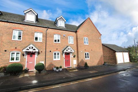 4 Brampton Field, Ditton, Aylesford, ME20 6ED