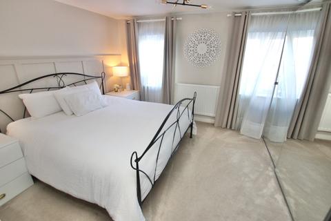 4 Brampton Field, Ditton, Aylesford, ME20 6ED