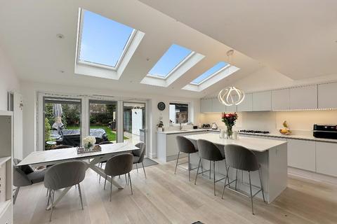 92 Limpsfield Road, Warlingham, CR6 9RA
