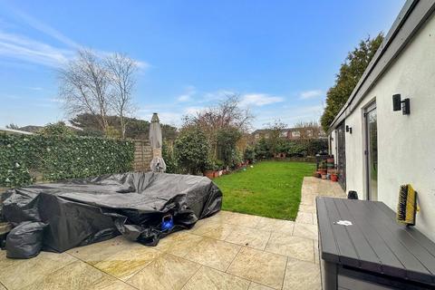 92 Limpsfield Road, Warlingham, CR6 9RA