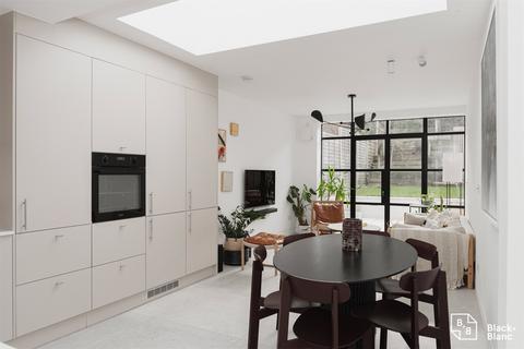 17 Eland Road, Croydon, CR0 4LJ