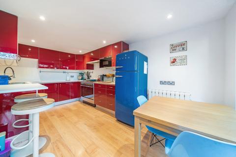 5 bedroom house for sale, Hatcliffe Close, London