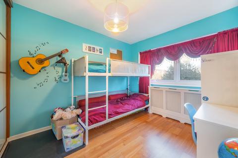 14 Hatcliffe Close, London, SE3 9UE