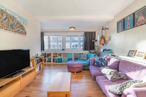 14 Hatcliffe Close, London, SE3 9UE