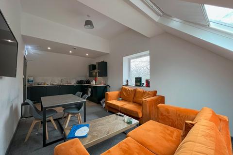 4 bedroom apartment to rent, Medburn House, Barker Street, Shieldfield, Newcastle upon Tyne