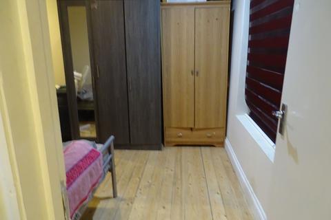 undefined, Kingsley Road, Hounslow