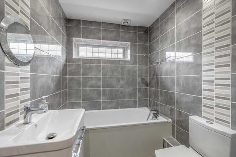 46 Burroway Road, Slough, SL3 8EL