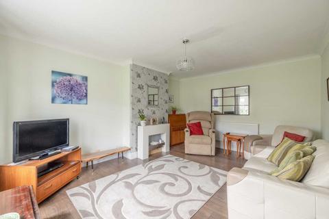 46 Burroway Road, Slough, SL3 8EL